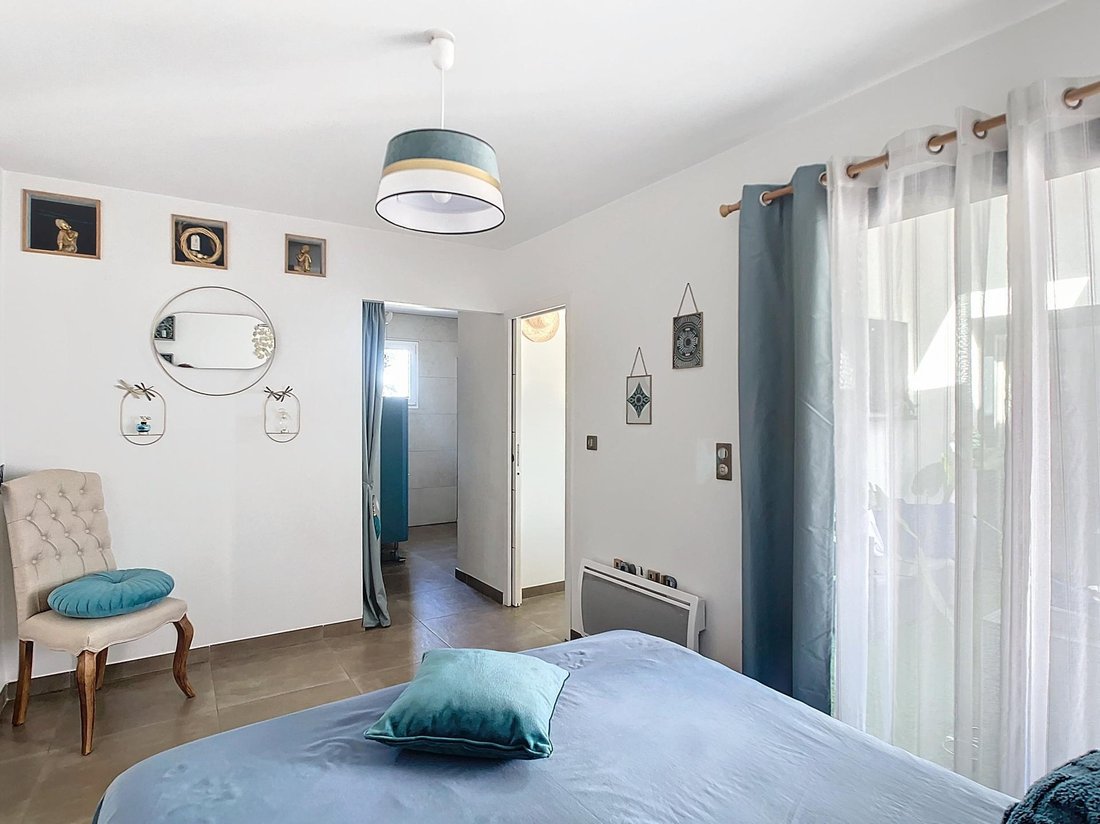 Maison D'architecte De 206m² Sur Une Parcelle In Perpignan, Occitanie