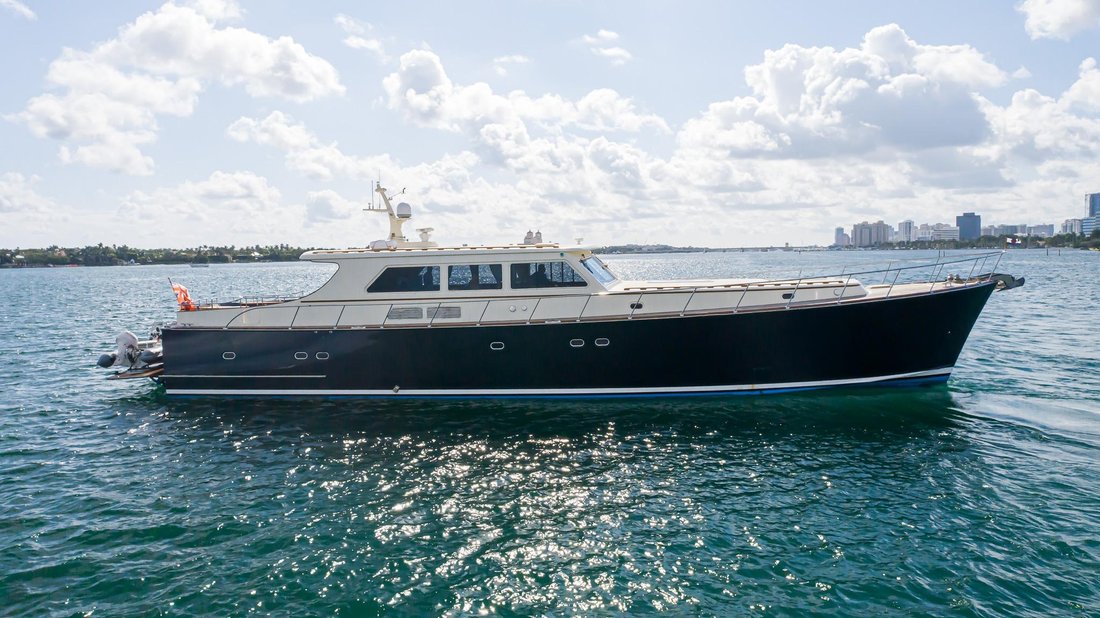 Motor Yacht in United States 1 - 14764255