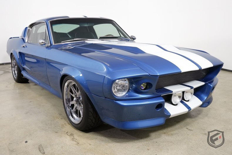 Coupe in Chatsworth, United States 2 - 14764521