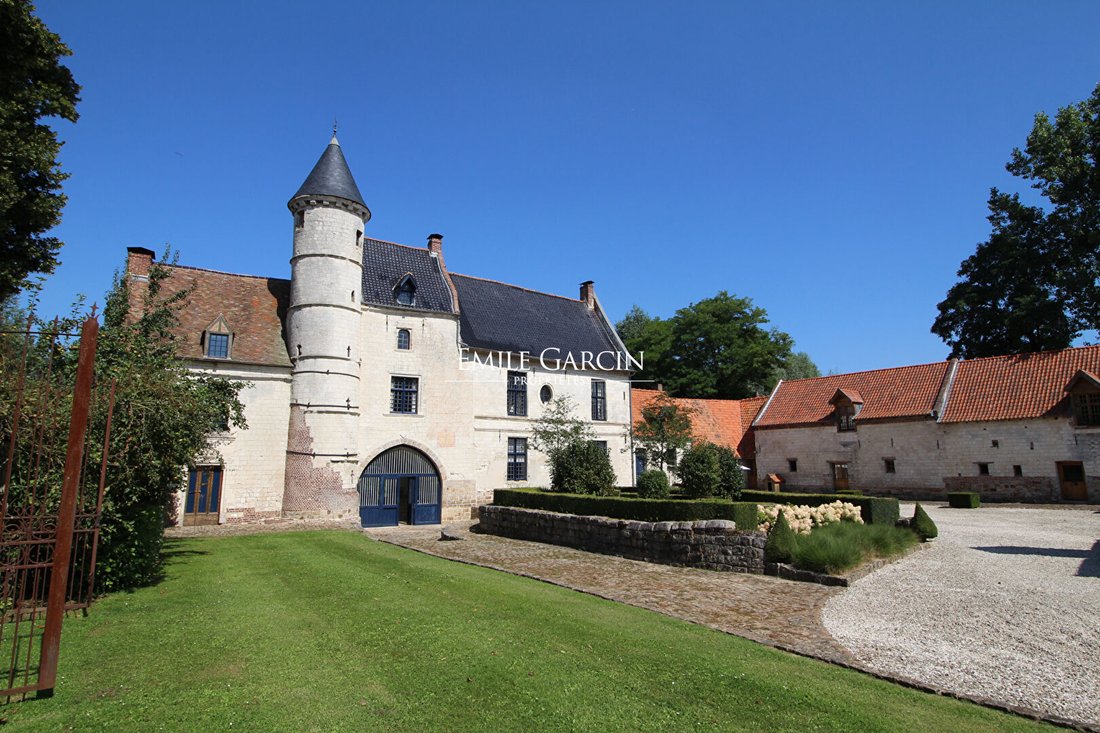 For Sale Arras, 16th Century Ismh Manor And In Arras, Hauts De France