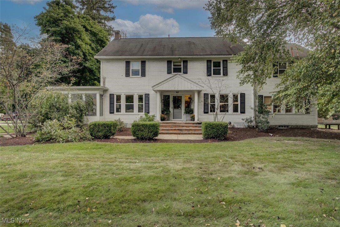 Light Filled Landmark Home On Three In Novelty, Ohio, United