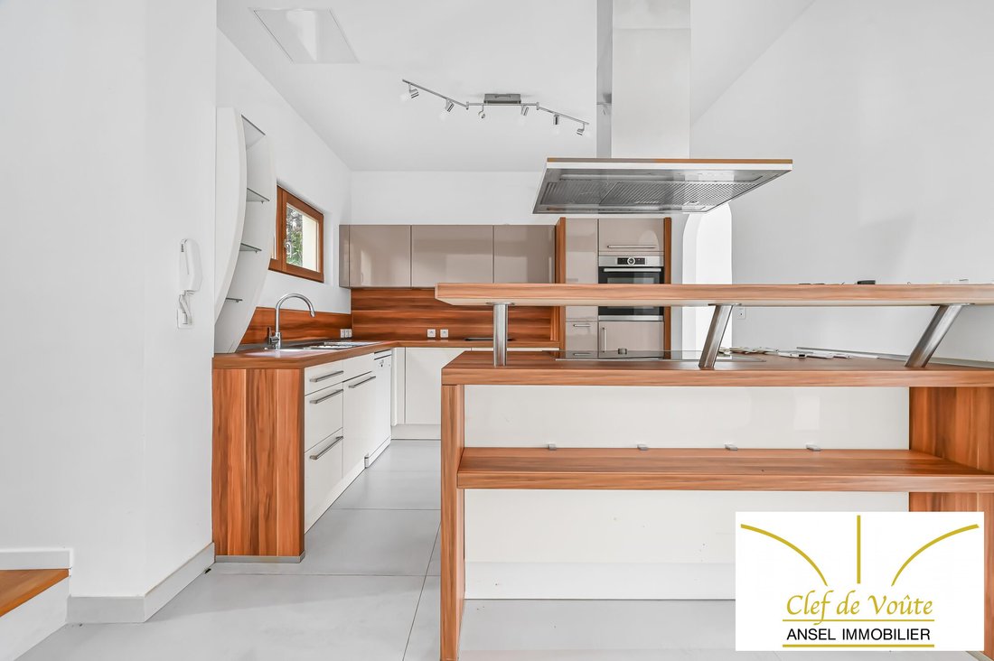 House in Bourg-La Feuillaume Nord, La Celle-Saint-Cloud, France 2 - 14766459
