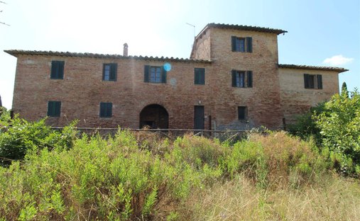 Tenuta a Asciano, Toscana, Italia 1