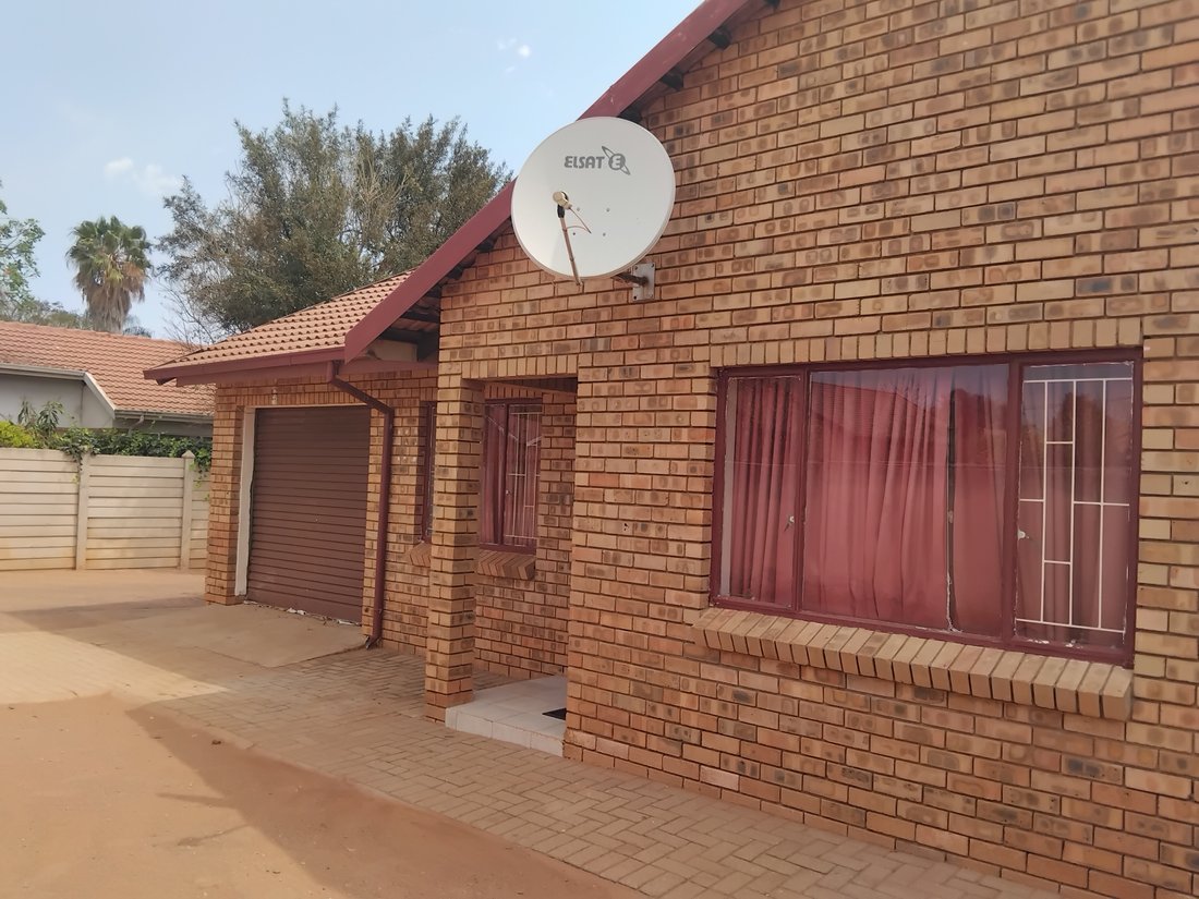 Fixer Upper Asequible En Flora Park ¡Con Un En Polokwane, Limpopo