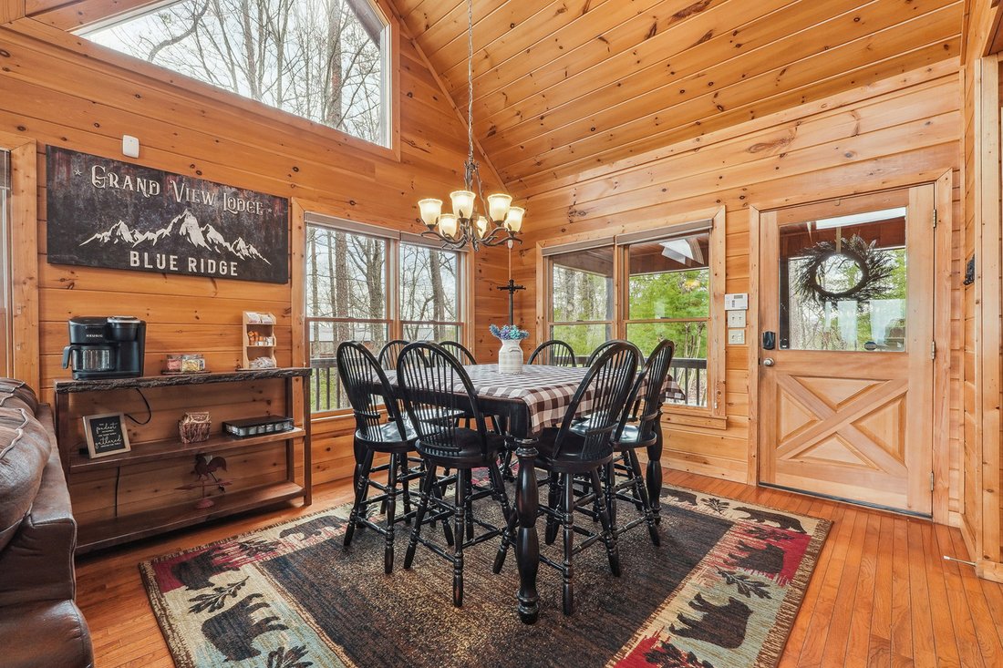 Beautiful Blue Ridge Mountain Home With In Blue Ridge, Georgia, United