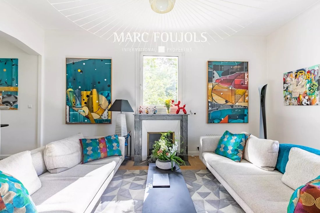 Chantilly Apartment Town Center And Train In Chantilly, Hauts De France