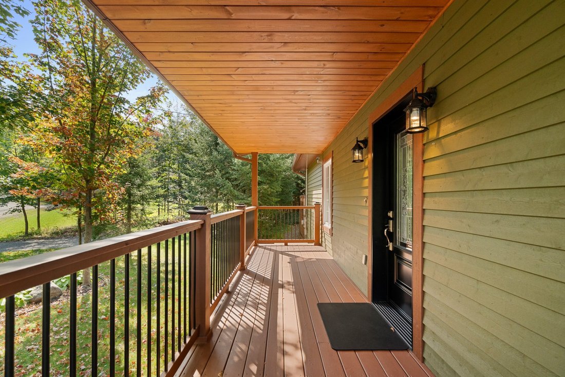 Saint Faustin/Lac Carr Residential In Saint Faustin/Lac Carr, Canada For Sale (14769132)