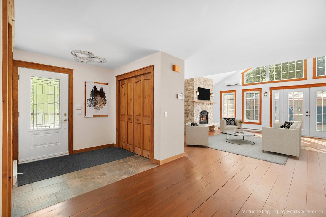 Saint Faustin/Lac Carr Residential In Saint Faustin/Lac Carr, Canada For Sale (14769132)