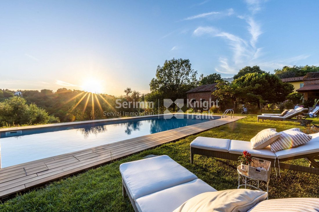 Villa in Center, Capannori, Tuscany 5 - 14769243