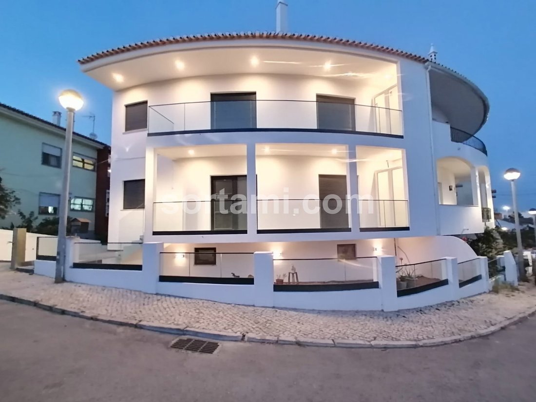 Portimao, Algarve, Portugal 1 - 14770047