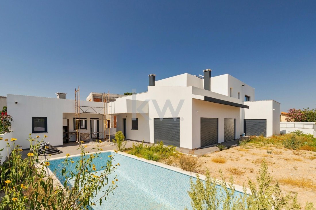 Townhouse in Azeitao (Sao Lourenco e Sao Simao), Setubal, Portugal 3 - 14770507