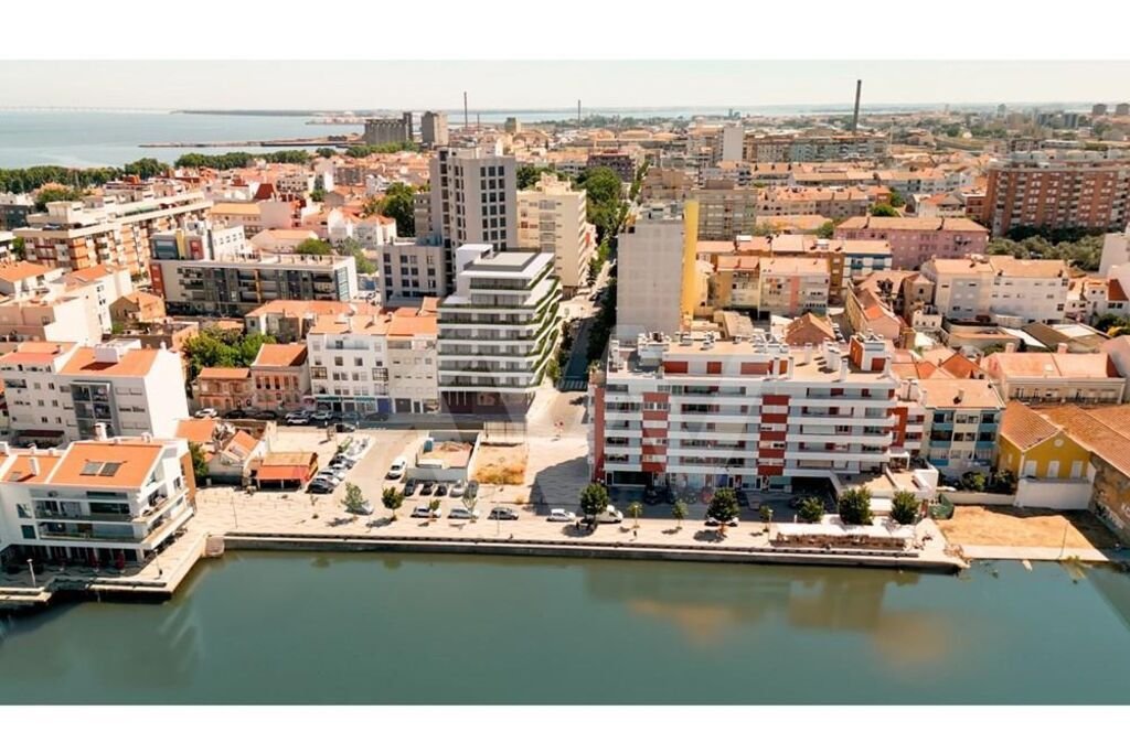 Apartment in Barreiro e Lavradio, Setubal, Portugal 4 - 14767884