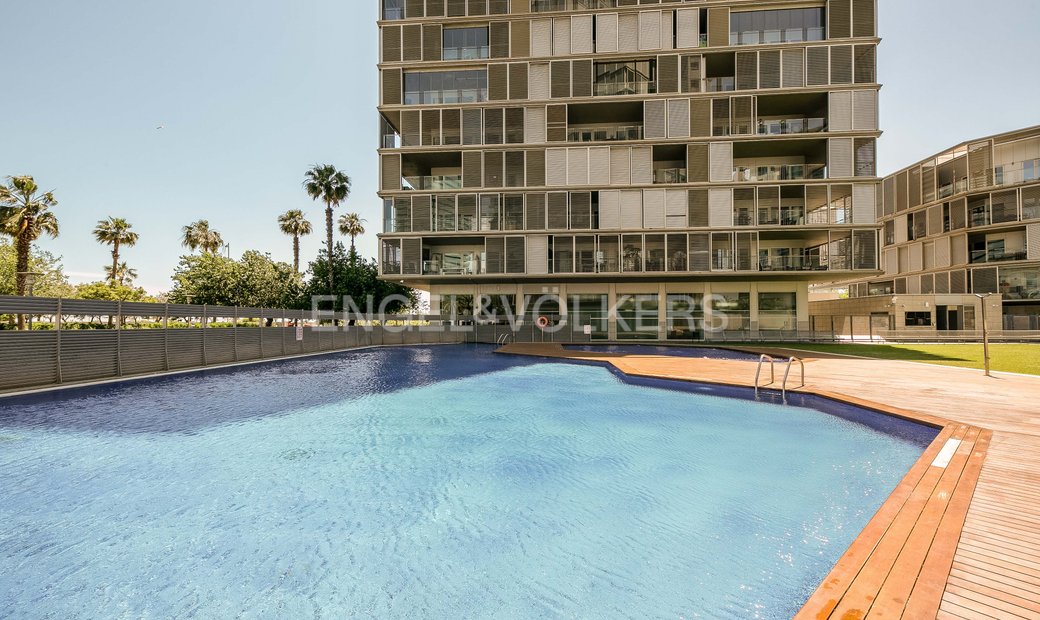 Charming Apartment Next To The Sea In Barcelona, Spain For Rent (14767757)