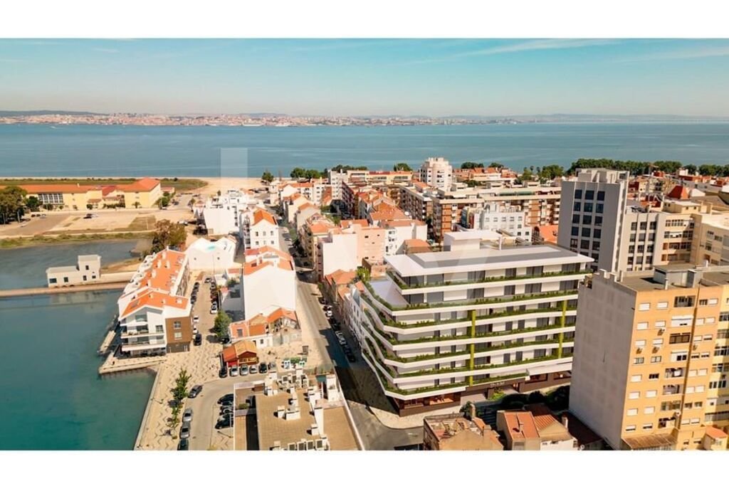 Apartment in Barreiro e Lavradio, Setubal, Portugal 3 - 14768170
