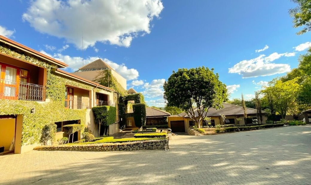 Magnificent Home In Prime Location In In Johannesburg, Gauteng, South