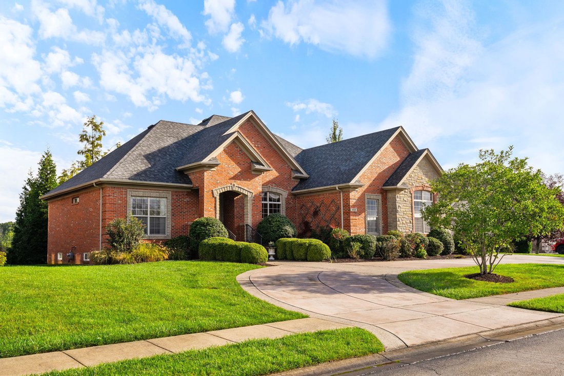 1832 Hazeltine Way, Henryville, In 47126 In Henryville, Indiana, United