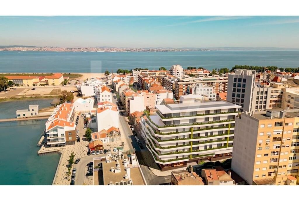 Apartment in Barreiro e Lavradio, Setubal, Portugal 3 - 14768143