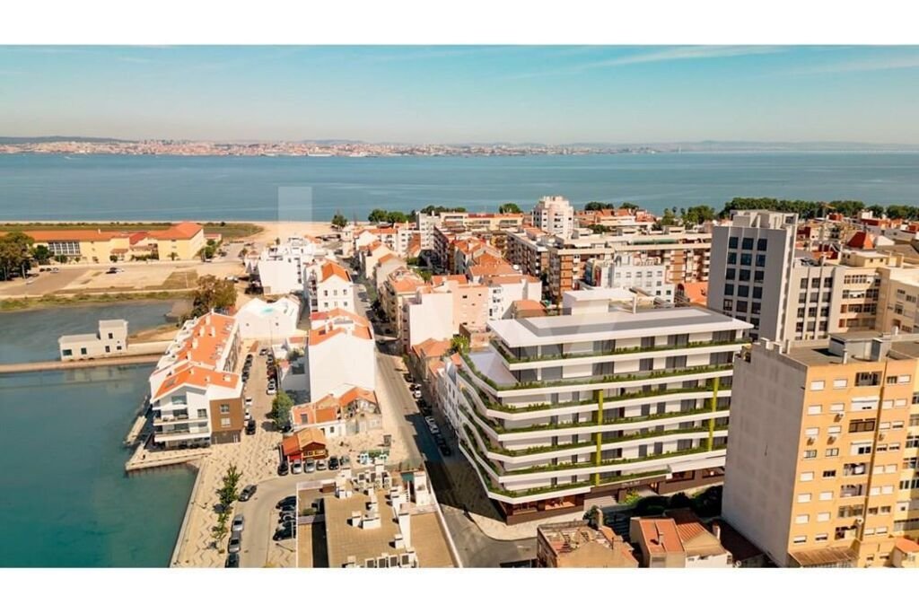 Apartment in Barreiro e Lavradio, Setubal, Portugal 4 - 14768038