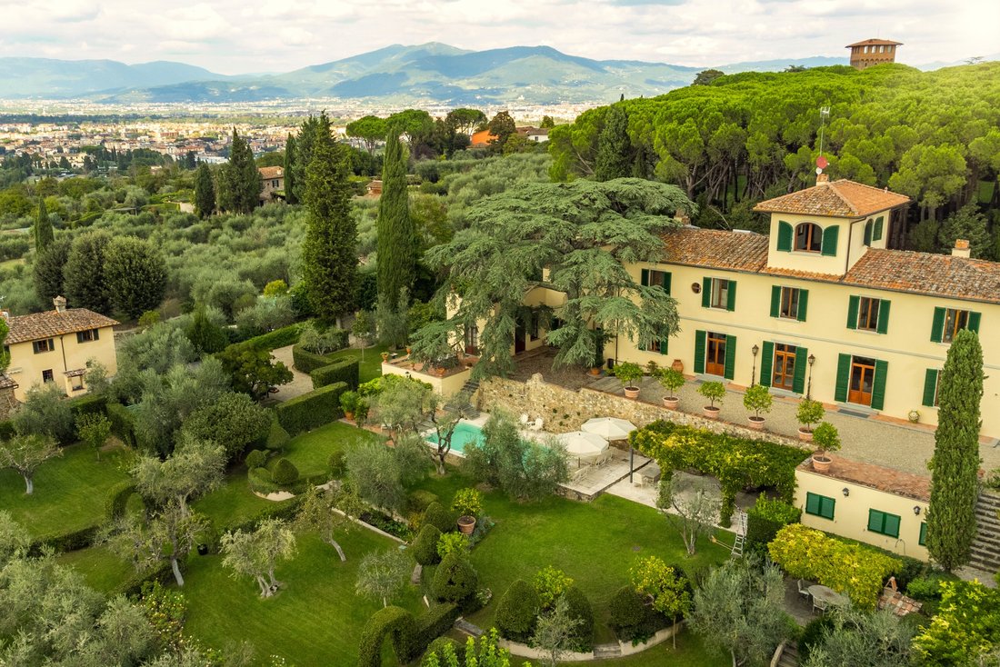 Villa in Two Roads - San Gaggio, Florence, Italy 1 - 14770578
