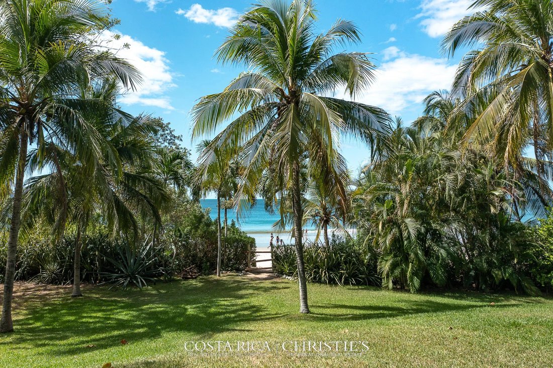 Villa in Playa Flamingo, Guanacaste Province, Costa Rica 1 - 14771384