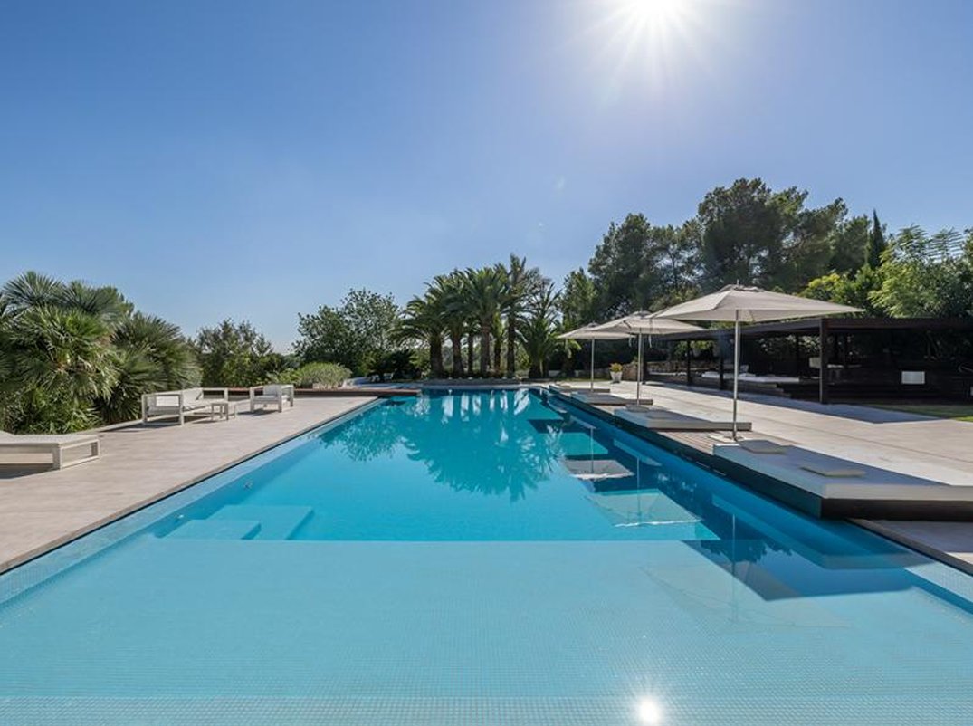 Villa in Santa Gertrudis de Fruitera, Santa Eularia des Riu, Balearic Islands 2 - 14775066