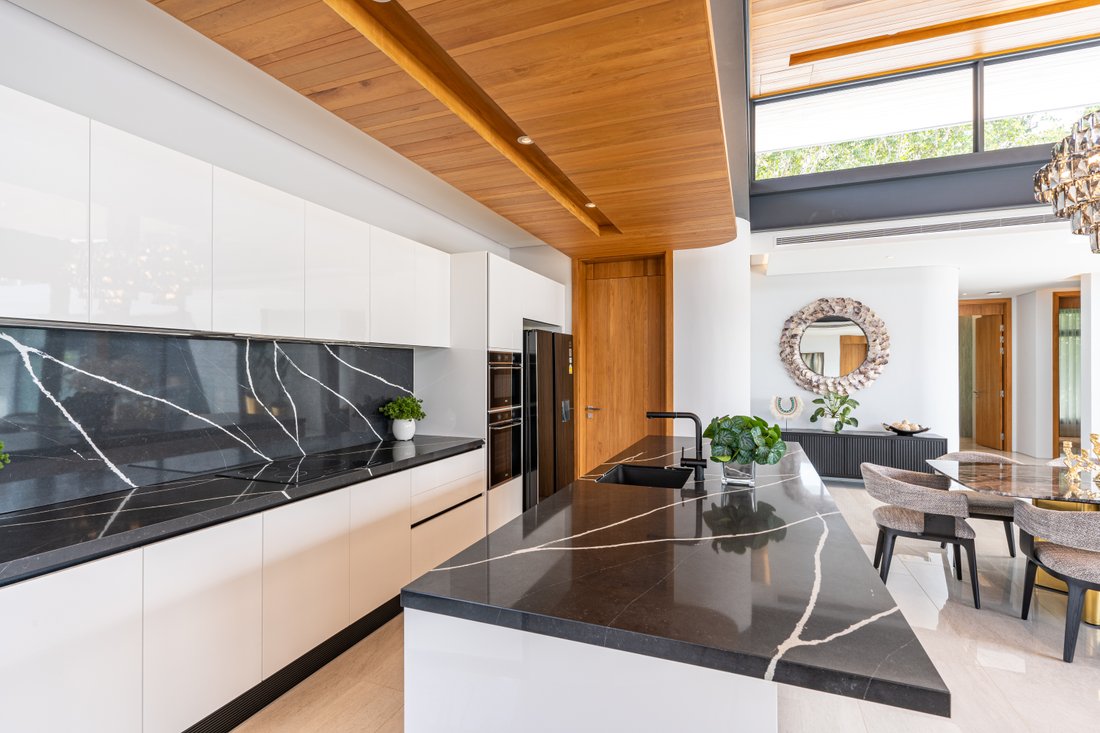 Villa in Choeng Thale, Phuket, Thailand 4 - 14770615
