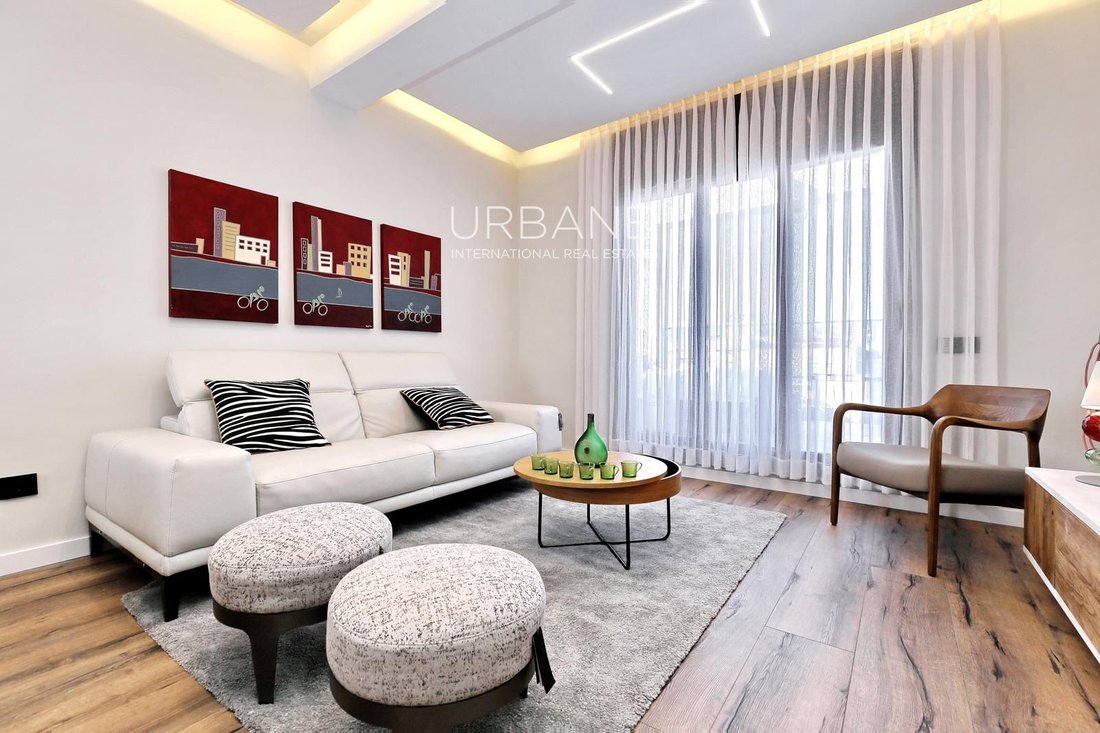 Penthouse in Eixample, Barcelona, Spain 3 - 14046071