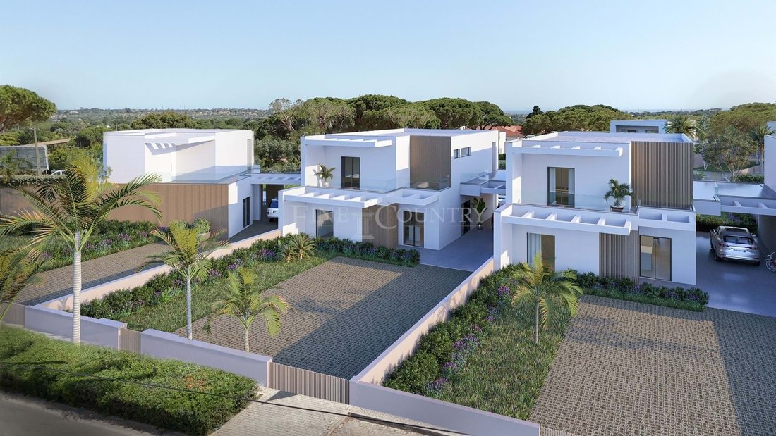 Luxurious 4 Bedroom Villas With Private Pool In Quarteira, Algarve ...