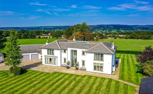 Haus in Copster Green, England 1