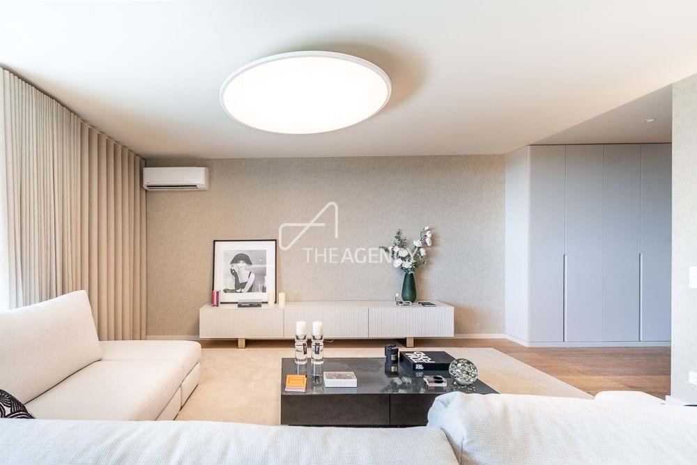 Apartment in Santa Marinha e Sao Pedro da Afurada, Porto District, Portugal 4 - 14349159