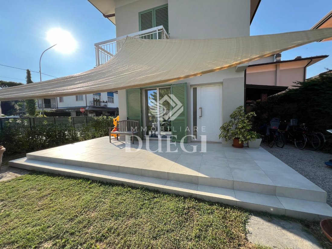 Country House in Tonfano, Pietrasanta, Italy 1 - 14772472