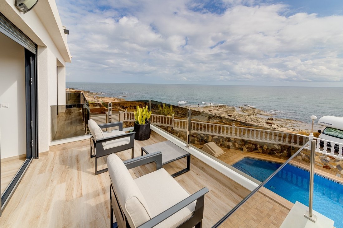 Villa in Torrevieja, Valencian Community, Spain 2 - 13041656