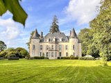19th C. Chateau In The Vendée Suitable For Tourist Use