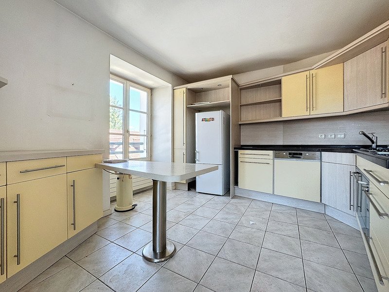 Apartment For Sale 5 Rooms Ferney Voltaire (01) In Ferney Voltaire, France For Sale (14771810)