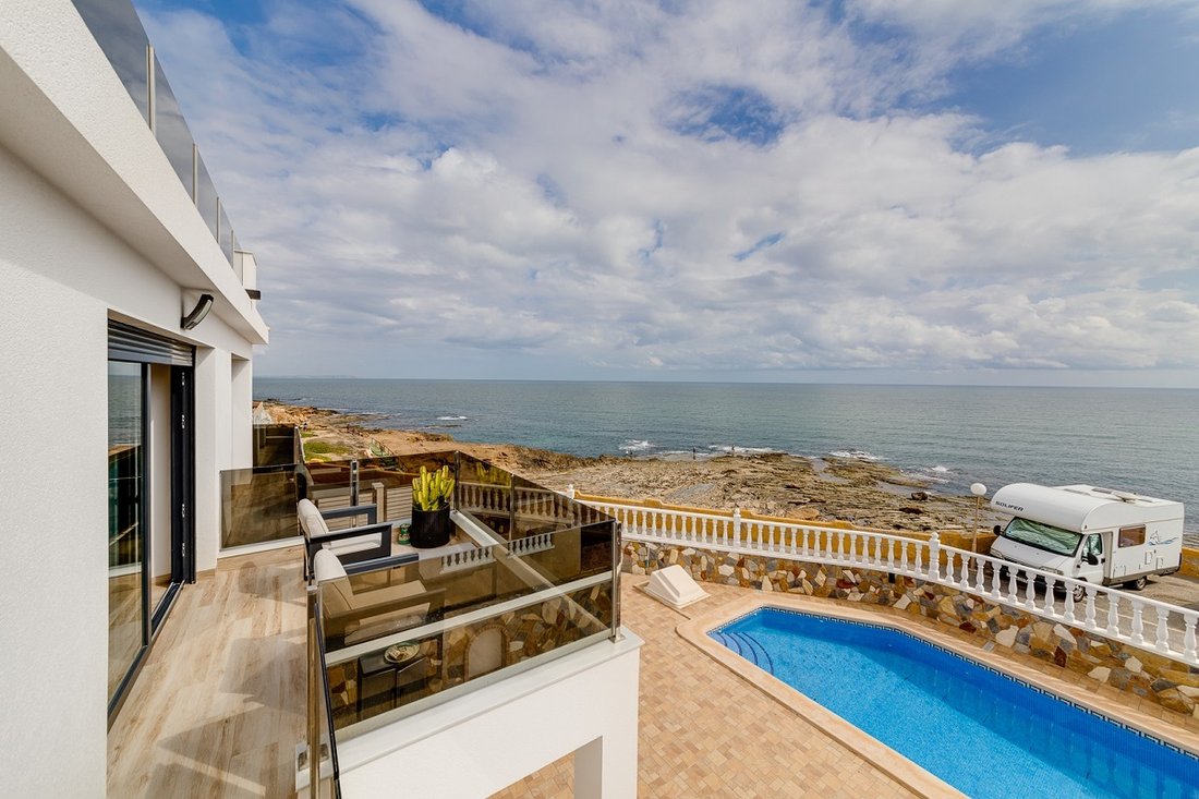 Villa in Torrevieja, Valencian Community, Spain 1 - 13041656