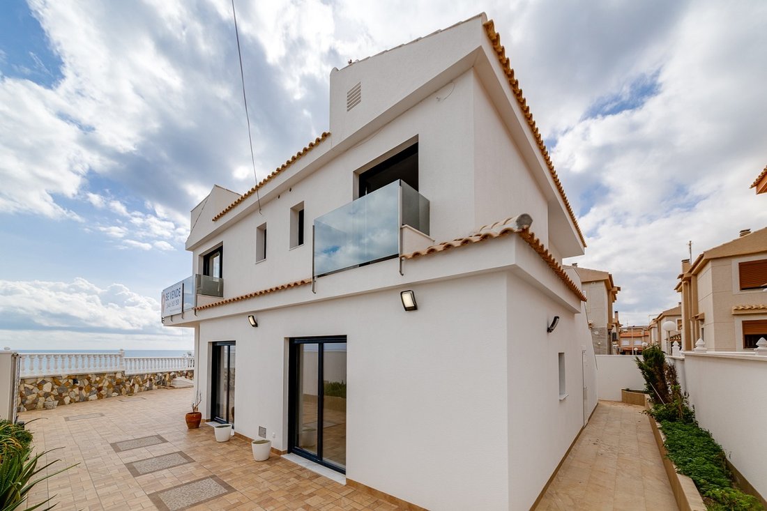 Villa in Torrevieja, Valencian Community, Spain 5 - 13041656