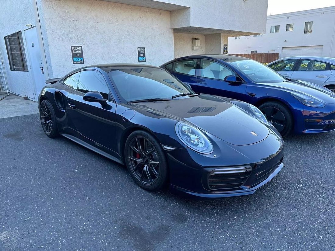 Coupe in Redwood City, CA, United States 1 - 14773568