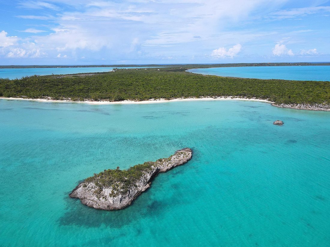 Terrain à McKann's Settlement, Long Island, Bahamas 1 - 14769066