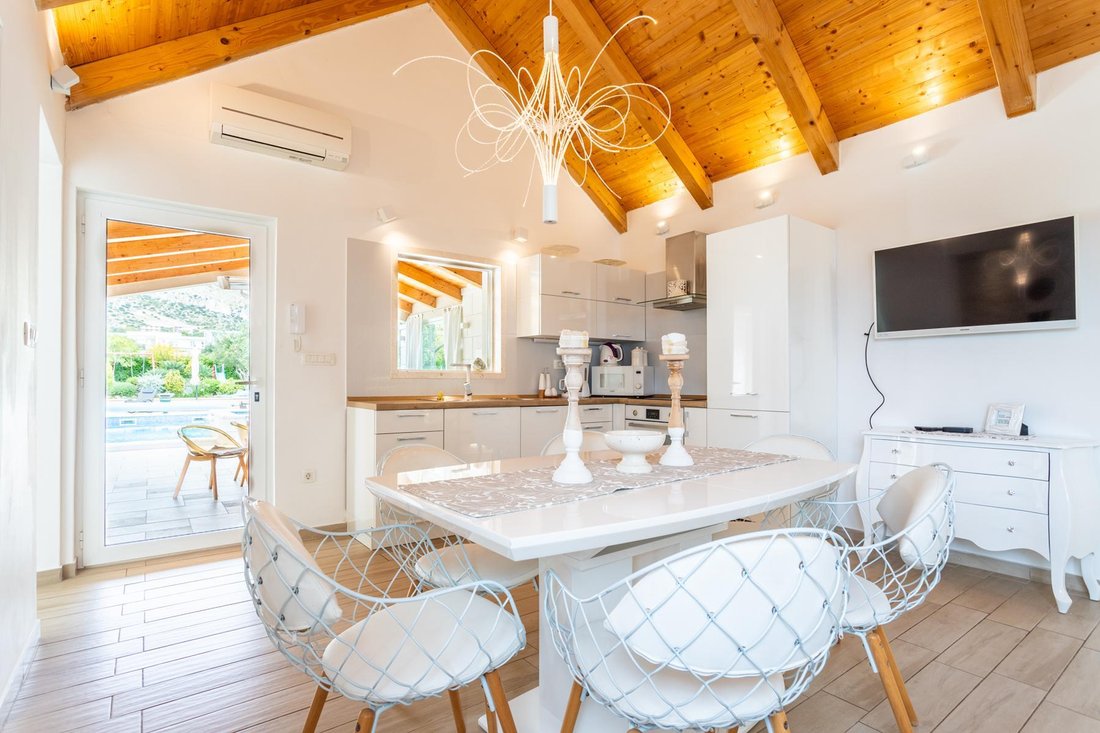 Villa in Seget Donji, Split-Dalmatia County, Croatia 4 - 14668705