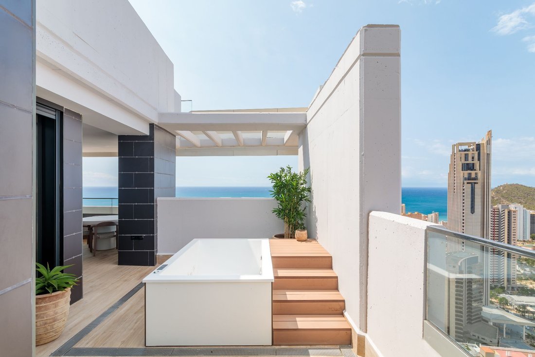 Benidorm, Valencian Community, Spain 5 - 14777946