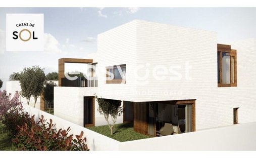 House in Esgueira, Aveiro District, Portugal 1