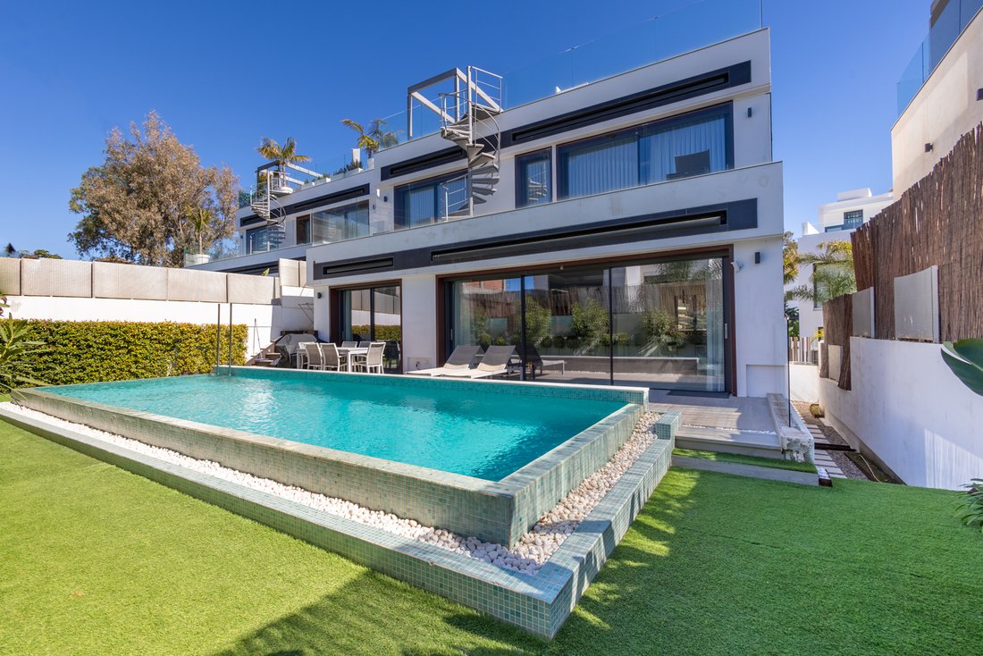 Villa in Puerto Banus, Marbella, Spain 2 - 14781206