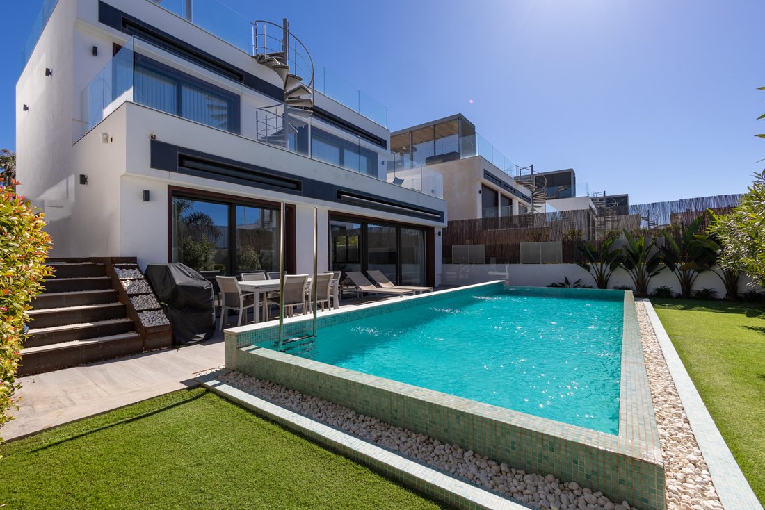 Villa in Puerto Banus, Marbella, Spain 3 - 14781206