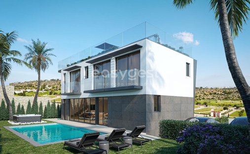 House in Praia dos Pescadores, Olhos de Agua, Portugal 1