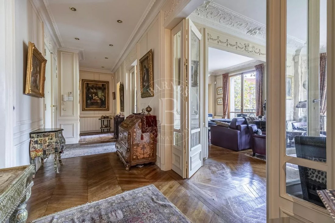 Paris 7 Champ De Mars Family Apartment In Paris, île De France, France