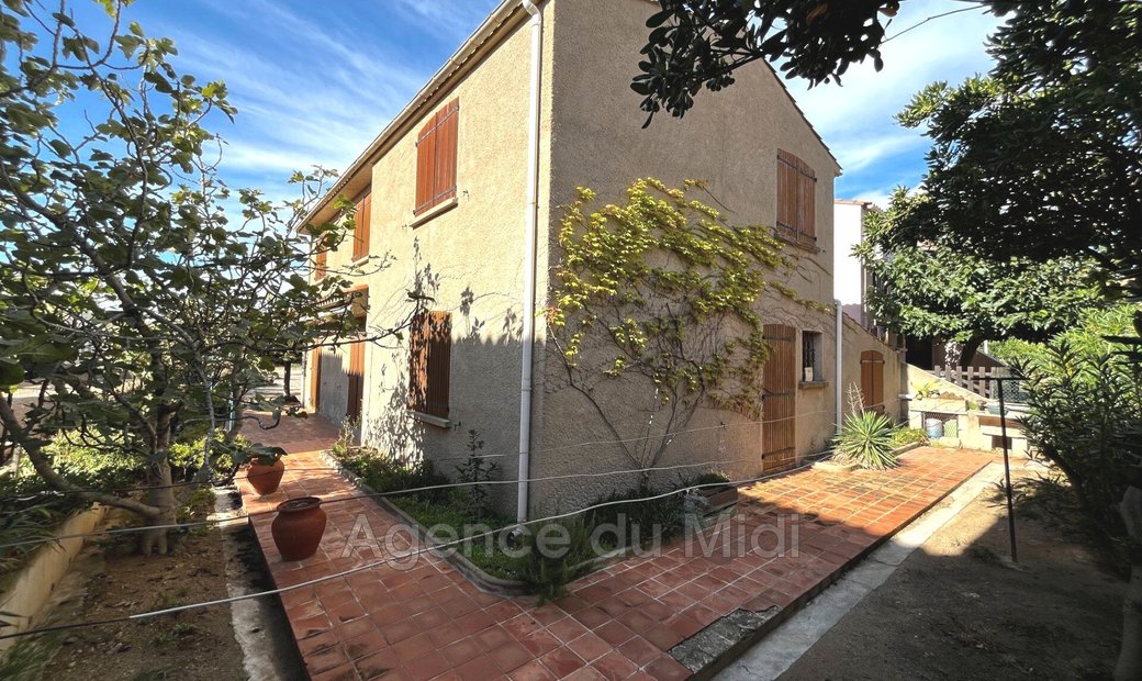 Vente Villa Provençale 6 Pièce(s) In Leucate, Occitanie, France For