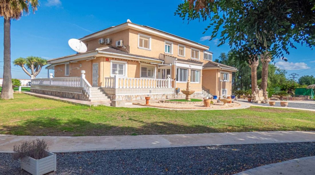 Villa in San Miguel de Salinas, Valencian Community, Spain 1 - 14778848