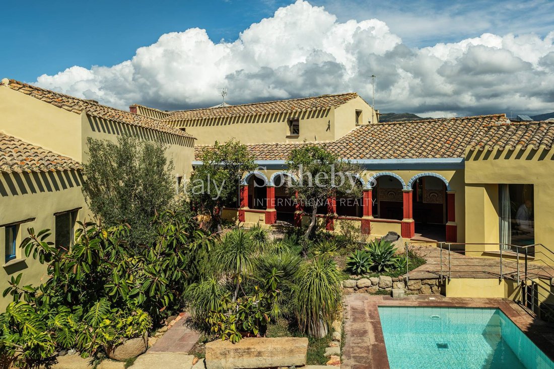 House in Sinnai, Sardinia, Italy 2 - 14779306