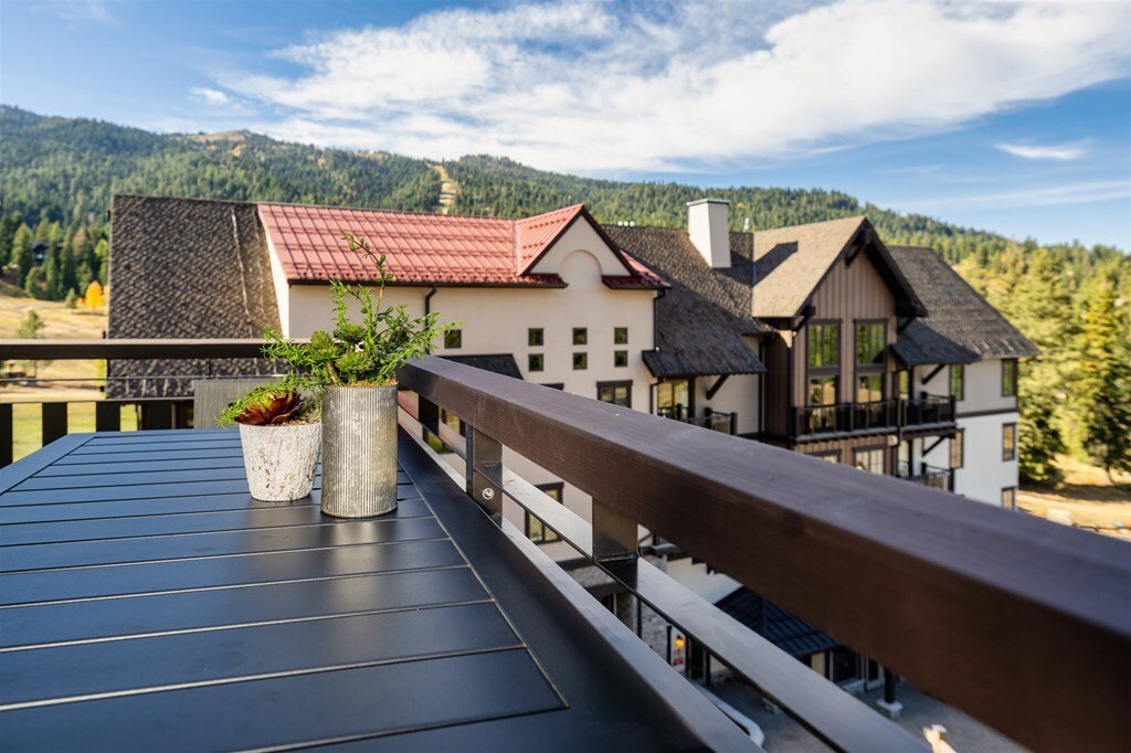 Stunning Tamarack Resort Condo In Donnelly, Idaho, United States For