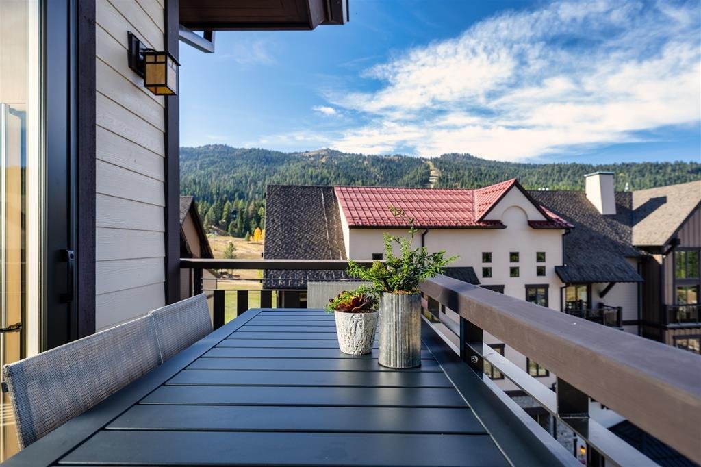 Stunning Tamarack Resort Condo In Donnelly, Idaho, United States For